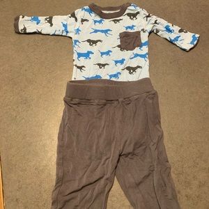 6-12 month kickee outfit